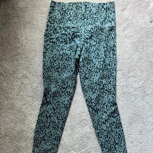 NWOT Athleta Salutation Stash Pocket 7/8 Tight Blue Print Small Petite